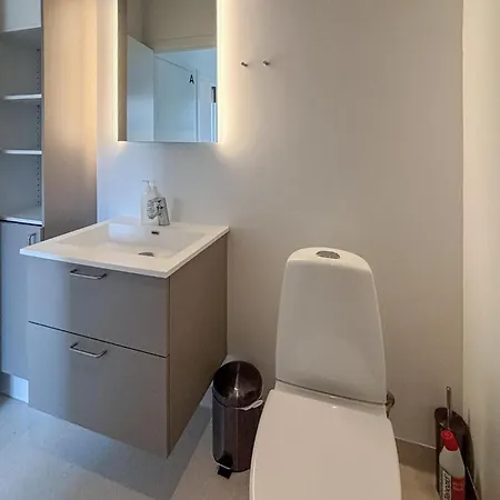 Bonito En Con Piscina Cubierta Apartamento *